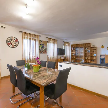La Casa Rossa Tra E Montagna Garage Wi-fi Apartment